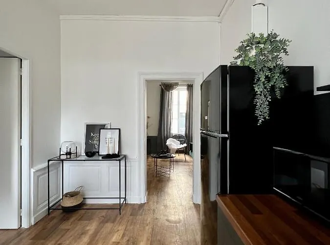 Bel Proche Gare, Centre D'angers * Анже